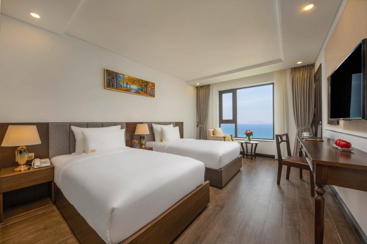 Santa Luxury Hotel Дананг Экстерьер фото