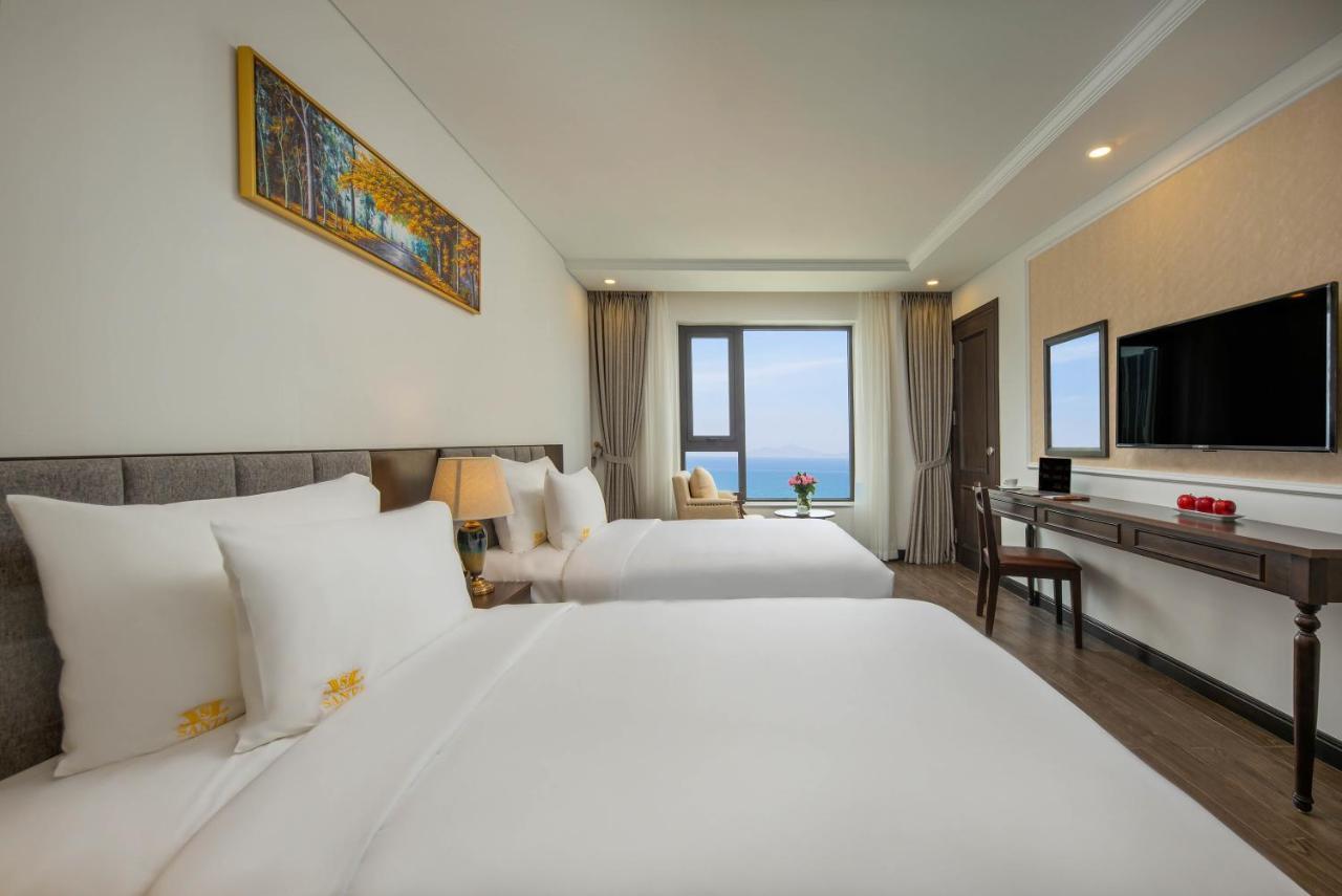 Santa Luxury Hotel Дананг Экстерьер фото
